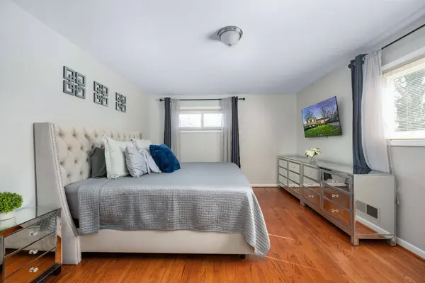 4401 Blyth Pl, Alexandria, VA 22309-4017