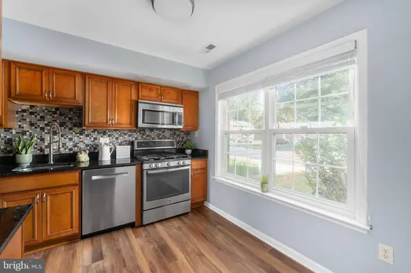 4748 S PARK CT, Woodbridge, VA 22193