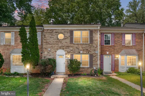 4748 S PARK CT, Woodbridge, VA 22193