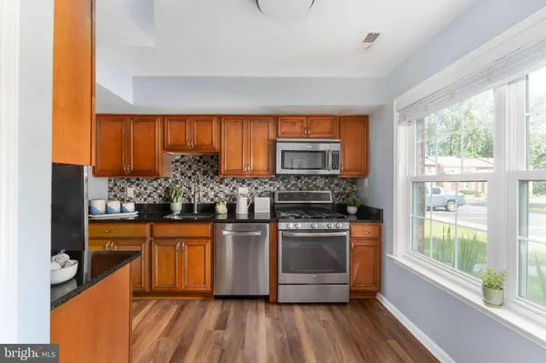 4748 S PARK CT, Woodbridge, VA 22193