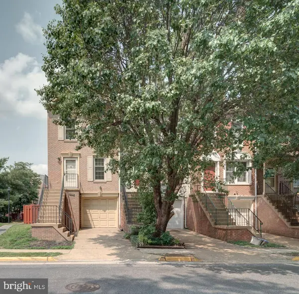 3022 KINGS VILLAGE RD, Alexandria, VA 22306