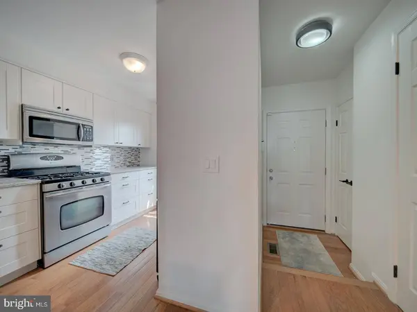 3022 KINGS VILLAGE RD, Alexandria, VA 22306
