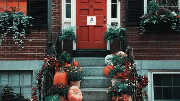 11 Home Buying and Selling Myths, Debunked
