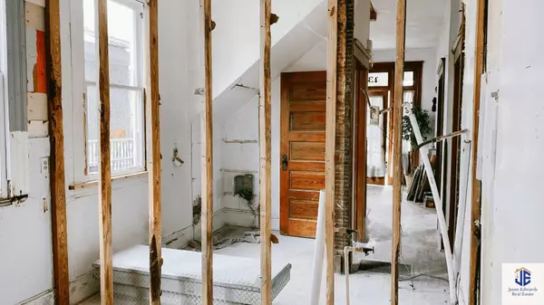 The Real Cost of a Fixer-Upper: What Buyers Need to Know