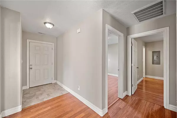 145 Kristen LN, Suffolk, VA 23434