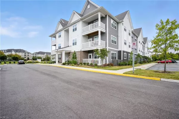 1509 Waitsel DR #102, Chesapeake, VA 23320