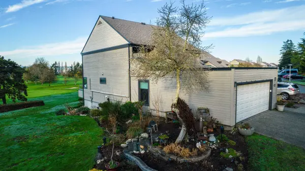 3603 Nico Wynd DR, Surrey, BC V4P 1J1