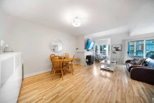 1175 Heffley CRES #305, Coquitlam, BC V3B 7J2