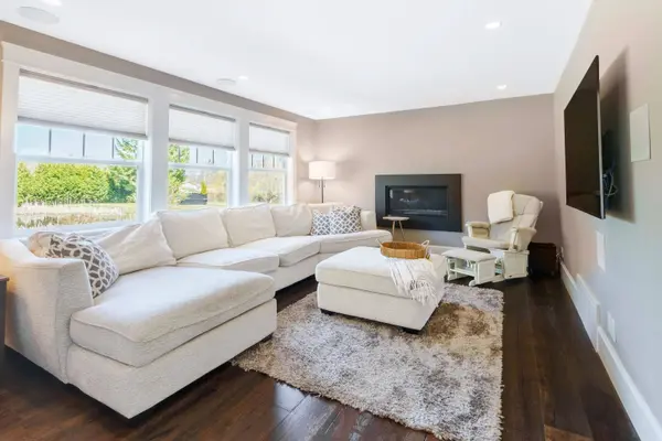 26258 60 AVE, Langley, BC V4W 1L2