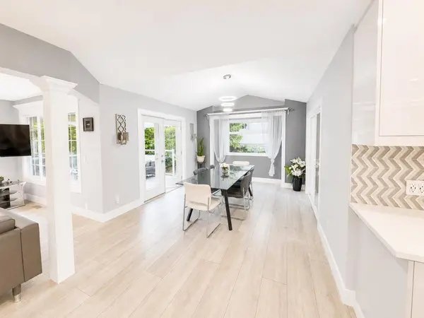1416 Purcell DR, Coquitlam, BC V3E 2R7