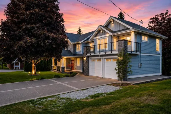 11448 232 ST, Maple Ridge, BC V2X 3R3
