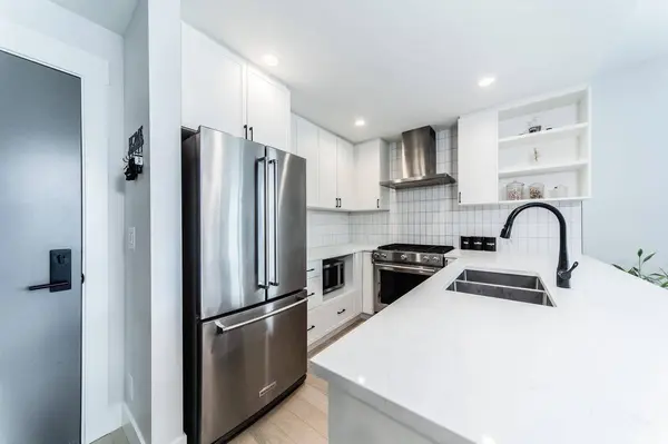 22265 Dewdney Trunk RD #308, Maple Ridge, BC V2X 3J1