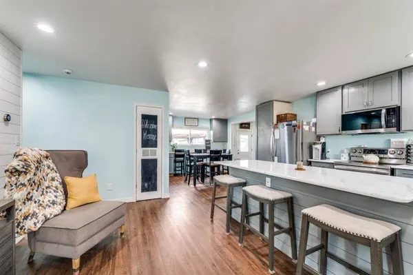 1620 Warren Lane, Fort Worth, TX 76112