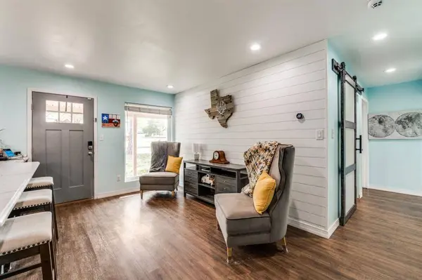 1620 Warren Lane, Fort Worth, TX 76112