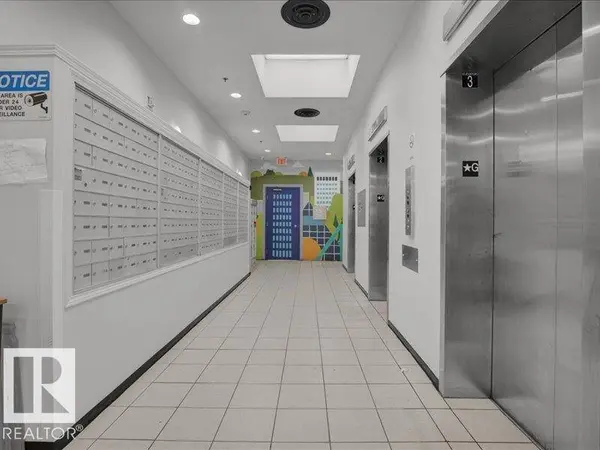 #708 10024 JASPER AV NW, Edmonton, AB T5J 1R9