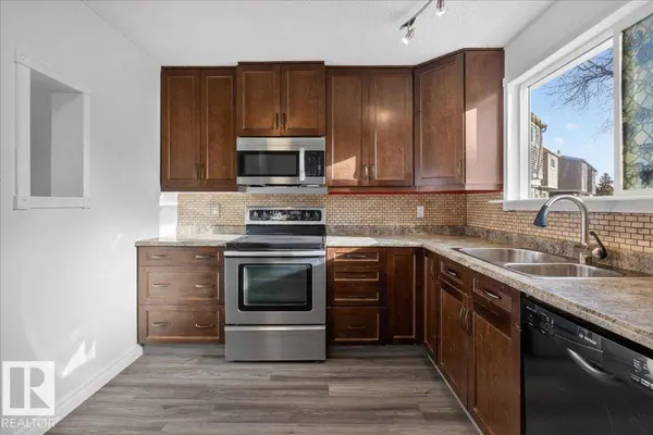 133 HABITAT CR NW, Edmonton, AB T5A 3K8