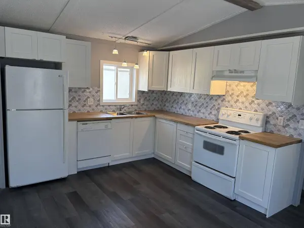 8 Evergreen Park DR NW, Edmonton, AB T5Y 6L6