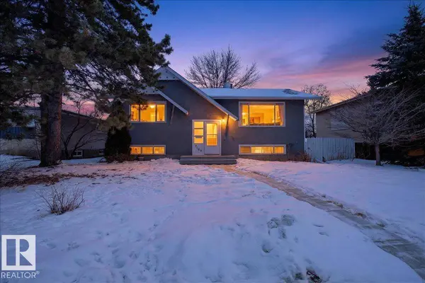 7108 92A AV NW, Edmonton, AB T6B 0T8