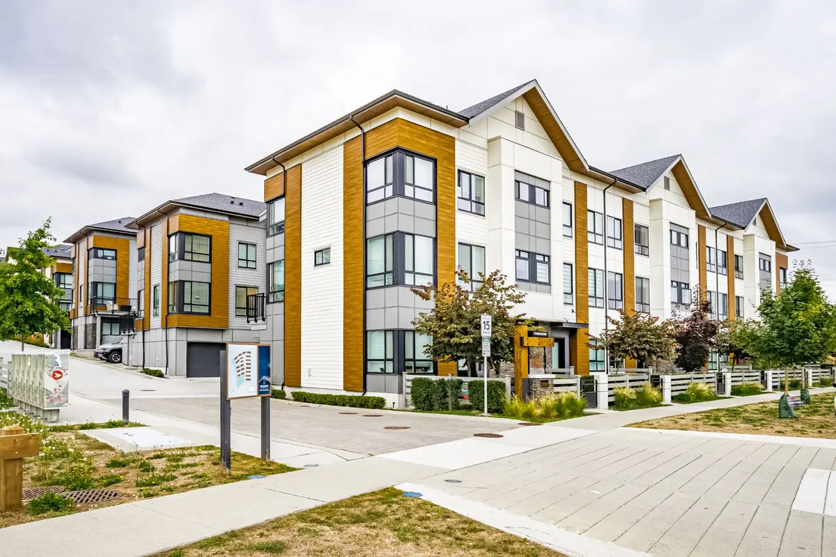 townsend-townhomes-sullivan-station-surrey-15111-edmund-dr-.jpg