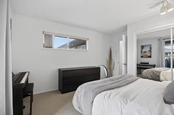 16080 82 Ave, Surrey, BC V4N 0N6