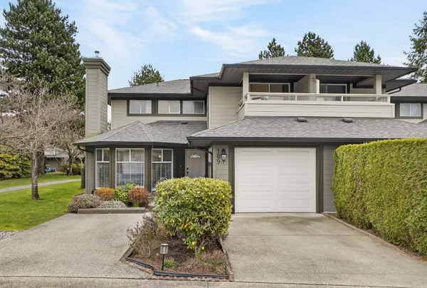 16080 82 Ave, Surrey, BC V4N 0N6