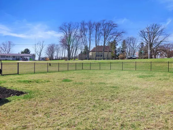 1631 Smith LANE, Delavan, WI 53115