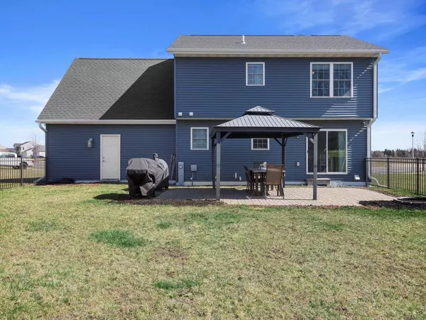 1631 Smith LANE, Delavan, WI 53115