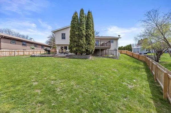 522 S Grandview BOULEVARD, Waukesha, WI 53188