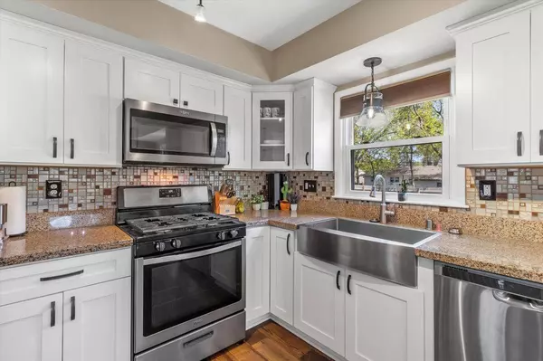 5414 S 114th STREET, Hales Corners, WI 53130