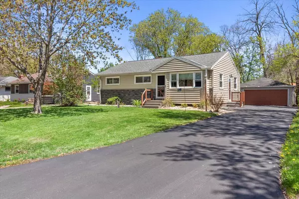 5414 S 114th STREET, Hales Corners, WI 53130