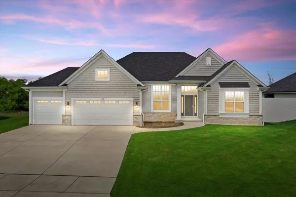 1279 E Hickory Creek COURT, Oak Creek, WI 53154