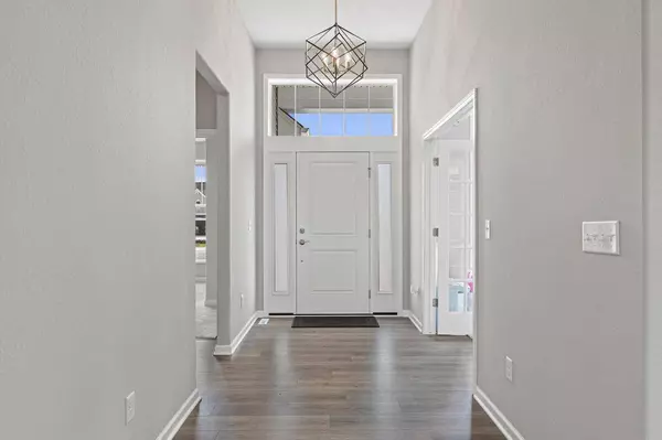 1279 E Hickory Creek COURT, Oak Creek, WI 53154