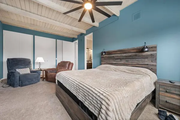 6171 Pleasant Hill DRIVE, West Bend, WI 53095