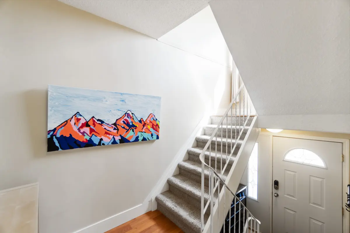 13404 41 St NW, Edmonton, AB T5A 3M3