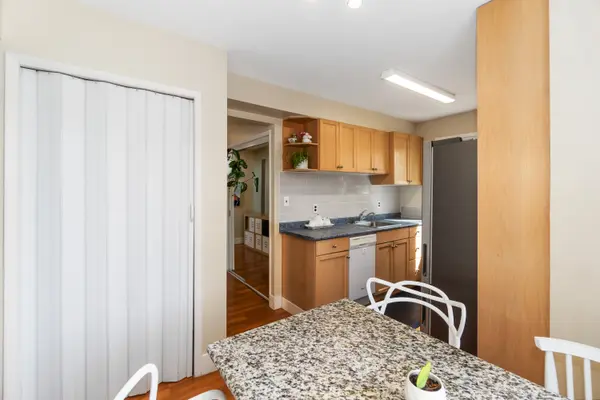 13404 41 St NW, Edmonton, AB T5A 3M3