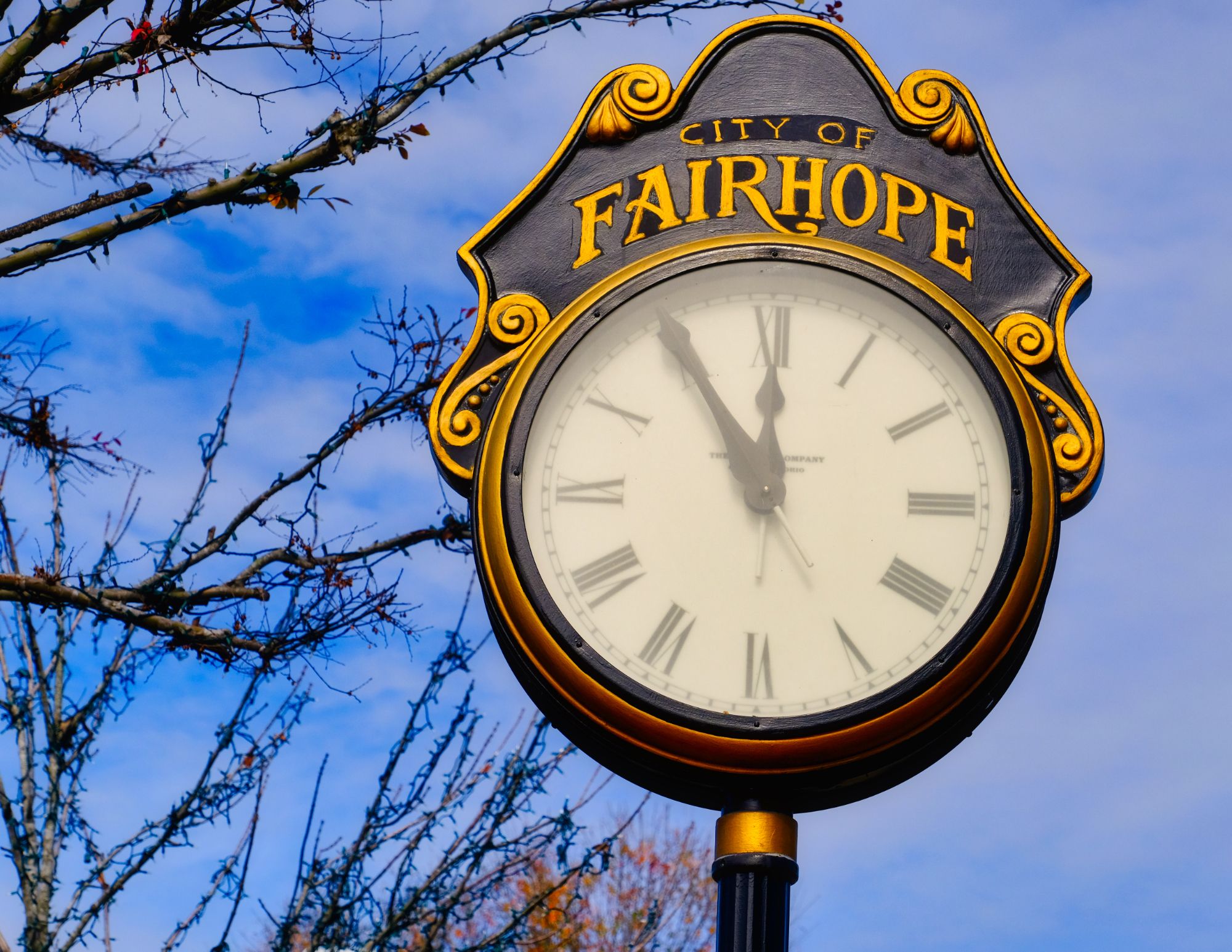 Fairhope's First Friday Art Walk: Art, Eats, and Adventure Await!