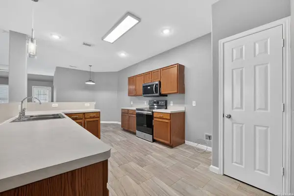 3950 CANYON PKWY, San Antonio, TX 78259