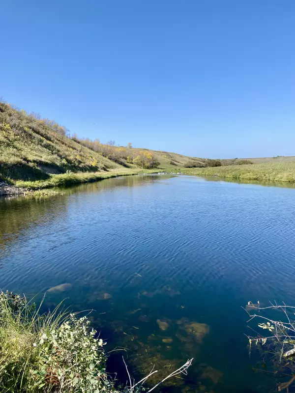 feature image of The Hidden Gems of South East Saskatchewan: 5 Small Towns You’ll Want to Call Home