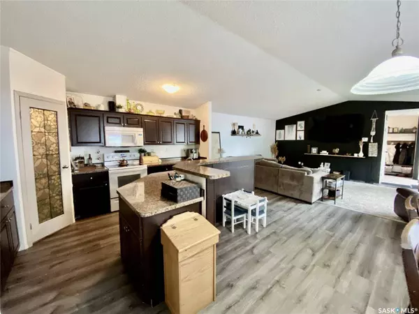 114 3 STREET E, Carnduff, SK S0C 0S0