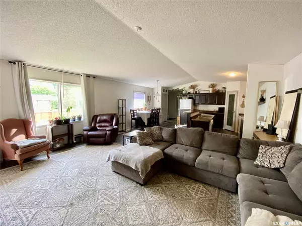 114 3 STREET E, Carnduff, SK S0C 0S0