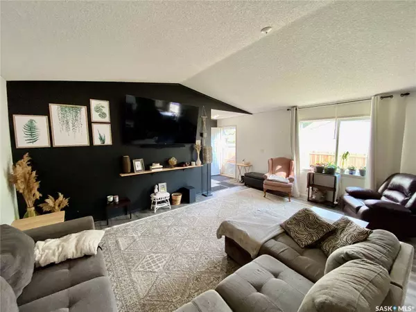 114 3 STREET E, Carnduff, SK S0C 0S0