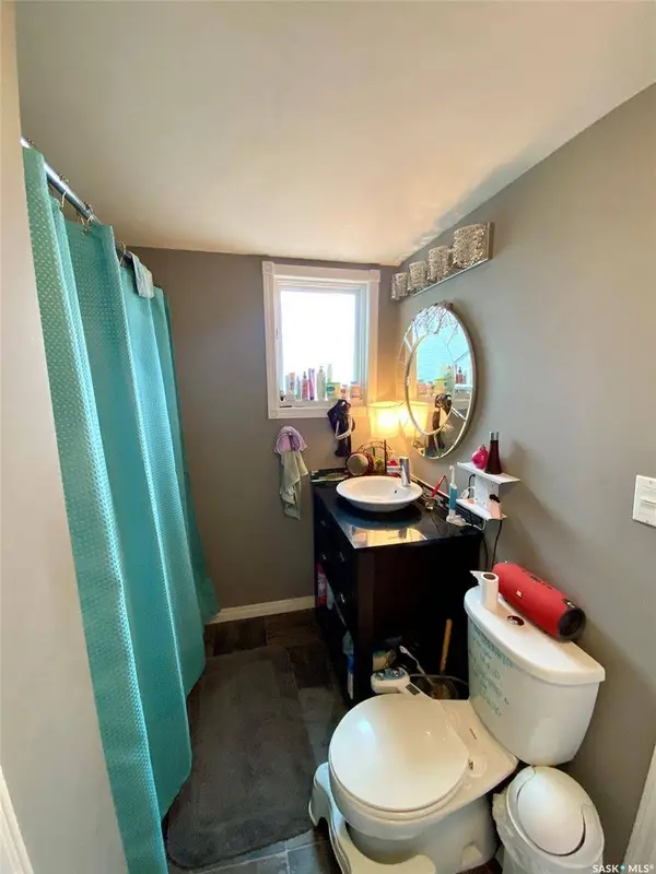 204 4th STREET E, Carnduff, SK S0C 0S0