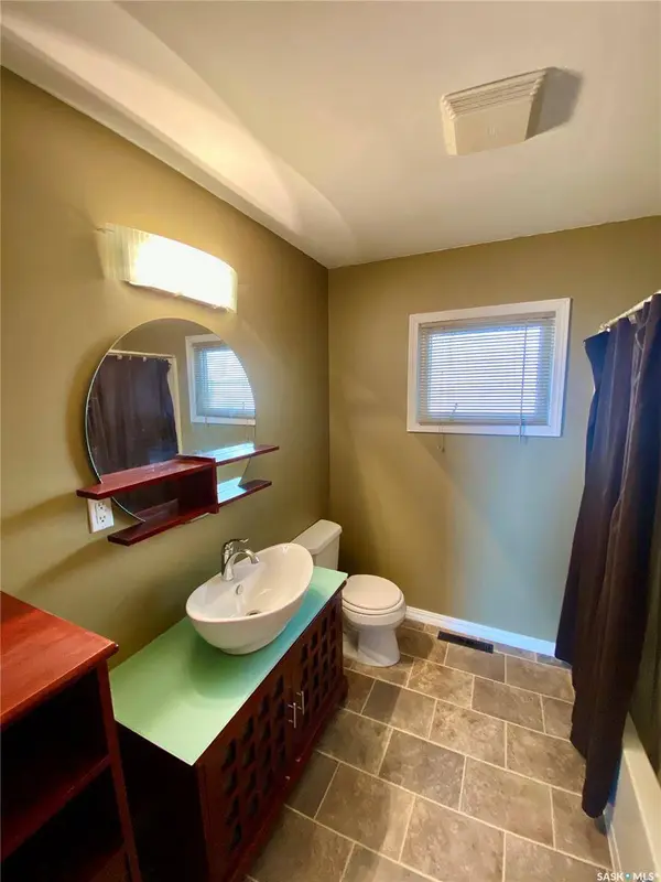 320 2 STREET E, Carnduff, SK S0C 0S0