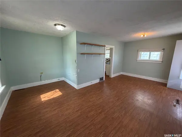 10 Railway AVENUE, Redvers, SK S0C 2H0