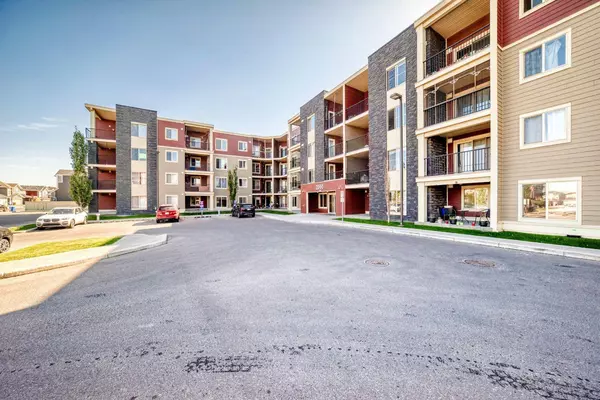 15 Saddlestone WAY NE #316, Calgary, AB T3J0S3