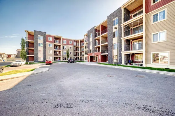 15 Saddlestone WAY NE #316, Calgary, AB T3J0S3