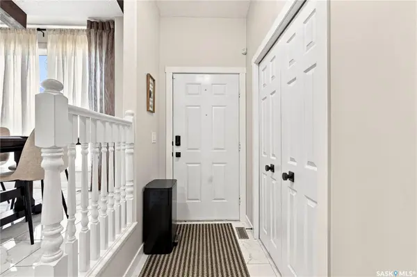 107 Hall CRESCENT, Saskatoon, SK S7L 7G7