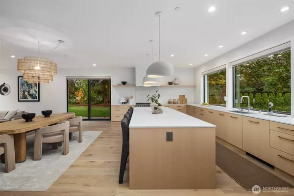 19655 Marine View DR SW, Normandy Park, WA 98166