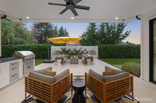 19655 Marine View DR SW, Normandy Park, WA 98166