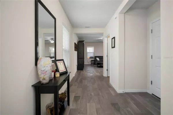 19278 ROSEATE DR, Lutz, FL 33558